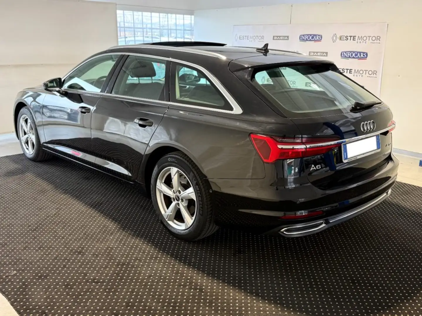 Audi A6 Avant 40 TDI S tronic Business Tetto - PROMO Zwart - 2