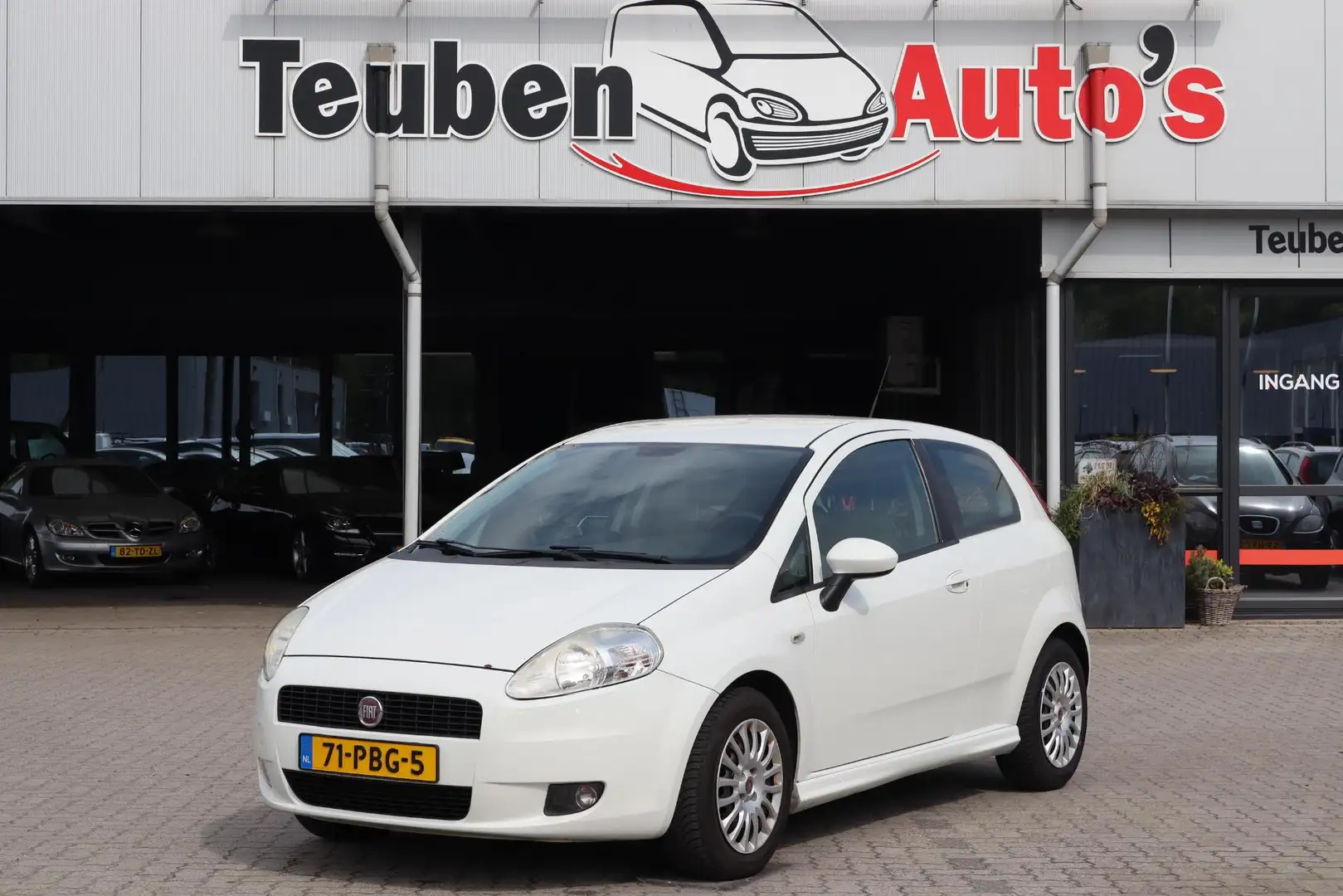 Fiat Grande Punto 1.3 M-Jet Actual Airco, Radio cd speler, Trekhaak Wit - 1