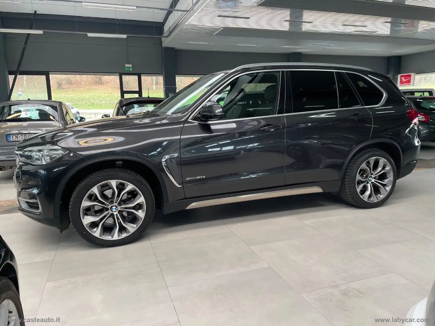 BMW X5 xDrive30d 258CV Luxury Szary - 1