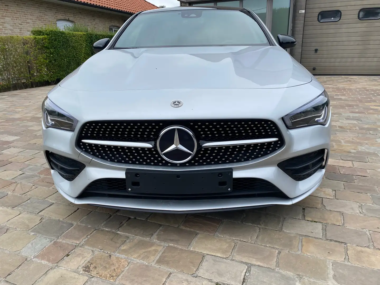 Mercedes-Benz CLA 250 4matic Shooting Brake 7GAMG Line Silber - 2