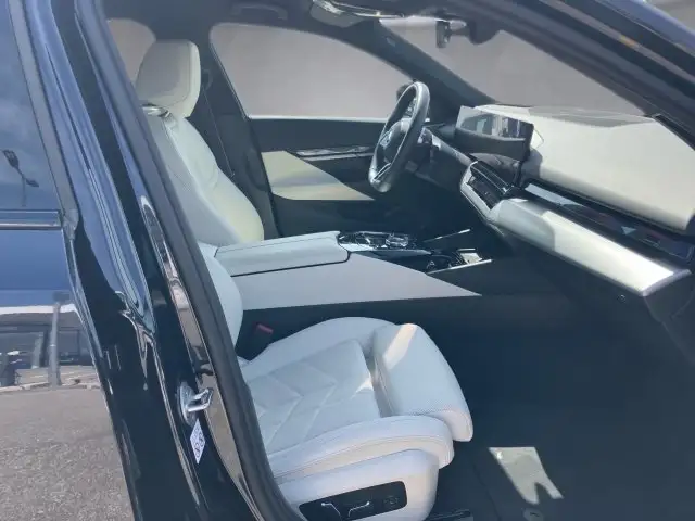 BMW 550 e xDrive Limousine G60 XB1 Ansicht 11