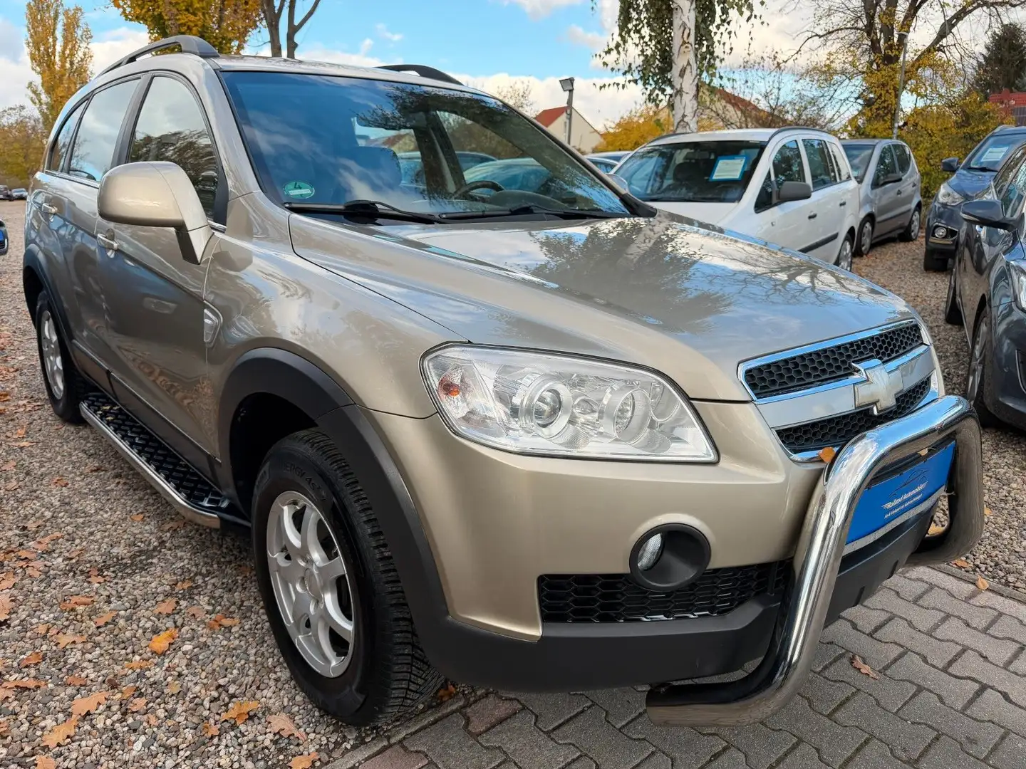 Chevrolet Captiva LT*2.HD*4x4*7.Sitzer*Klima*TÜV NEU Gold - 2