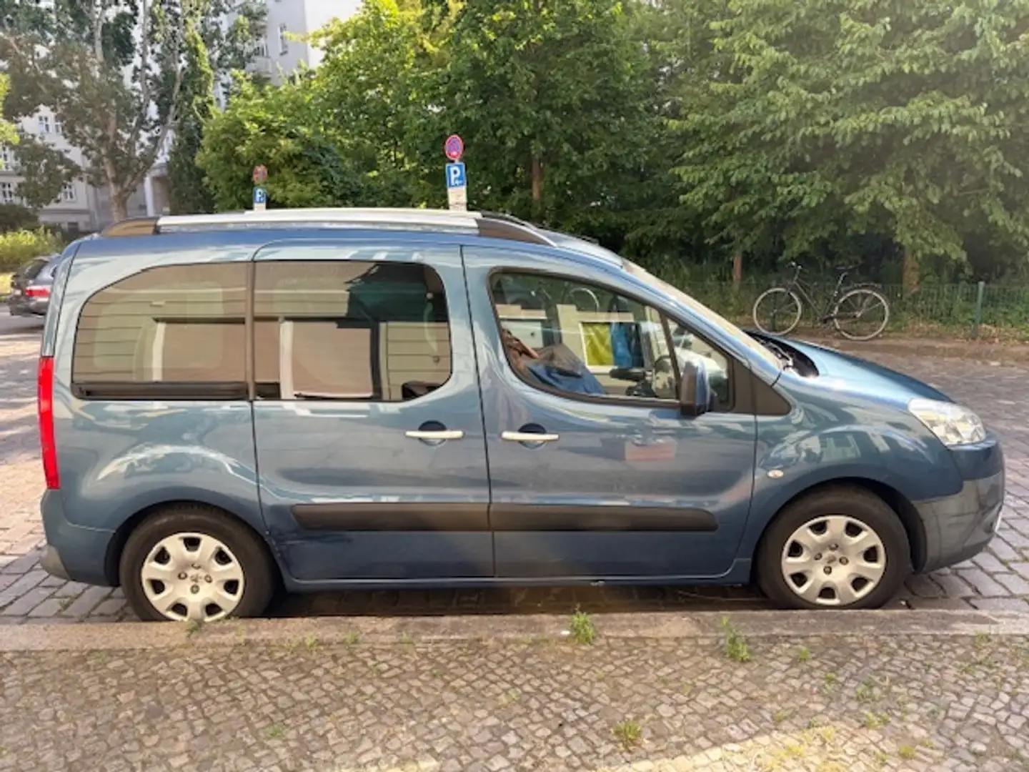 Peugeot Partner Partner Tepee 90 Family Blau - 1