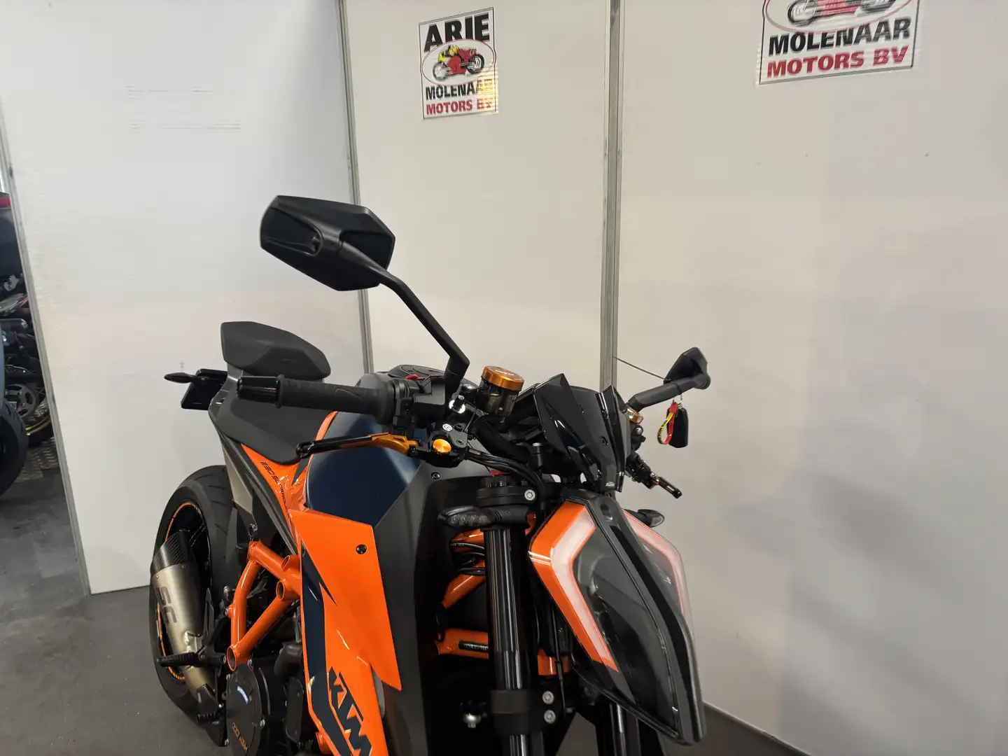 KTM 1290 Super Duke R Oranje - 2