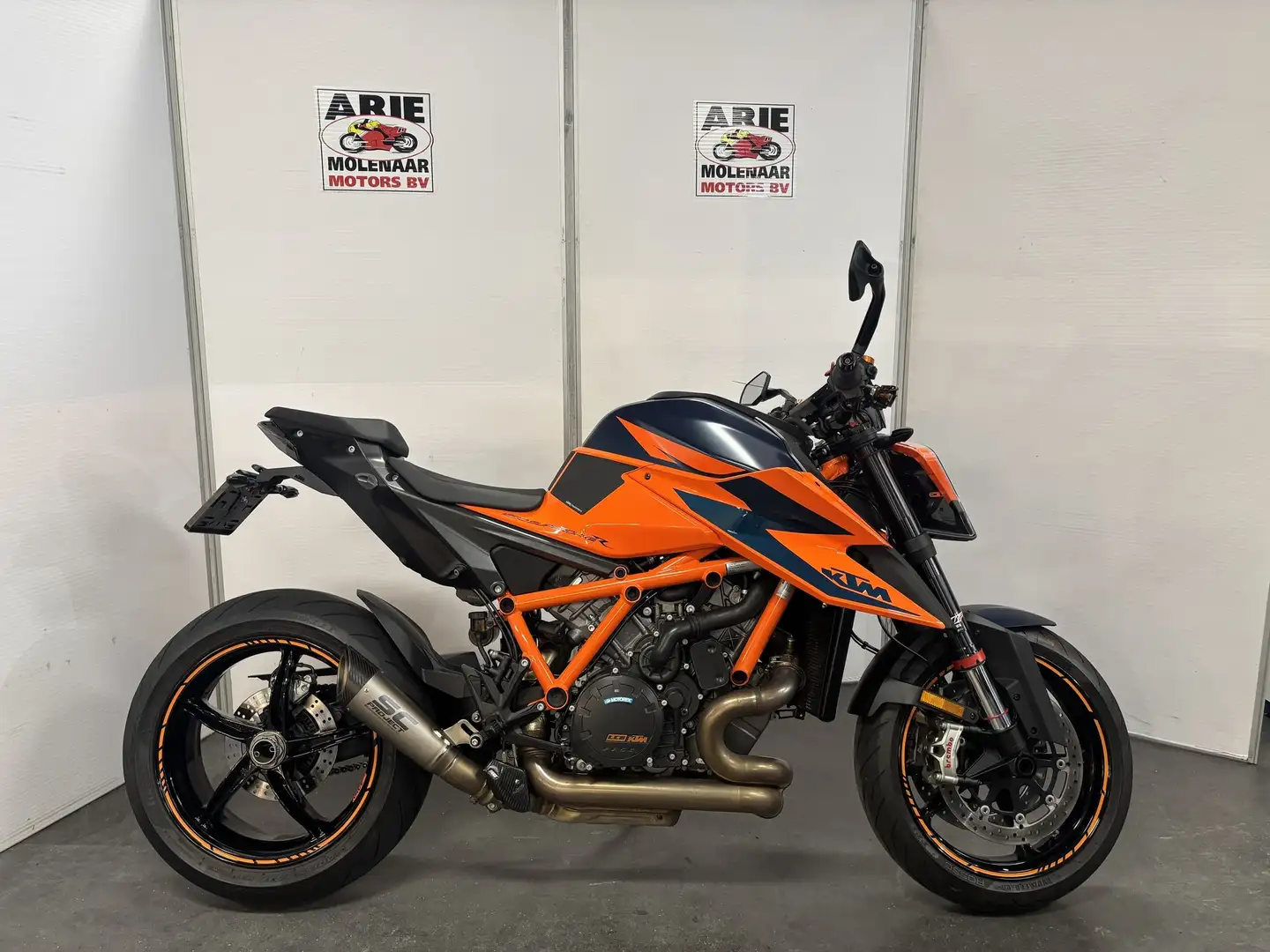 KTM 1290 Super Duke R Oranje - 1