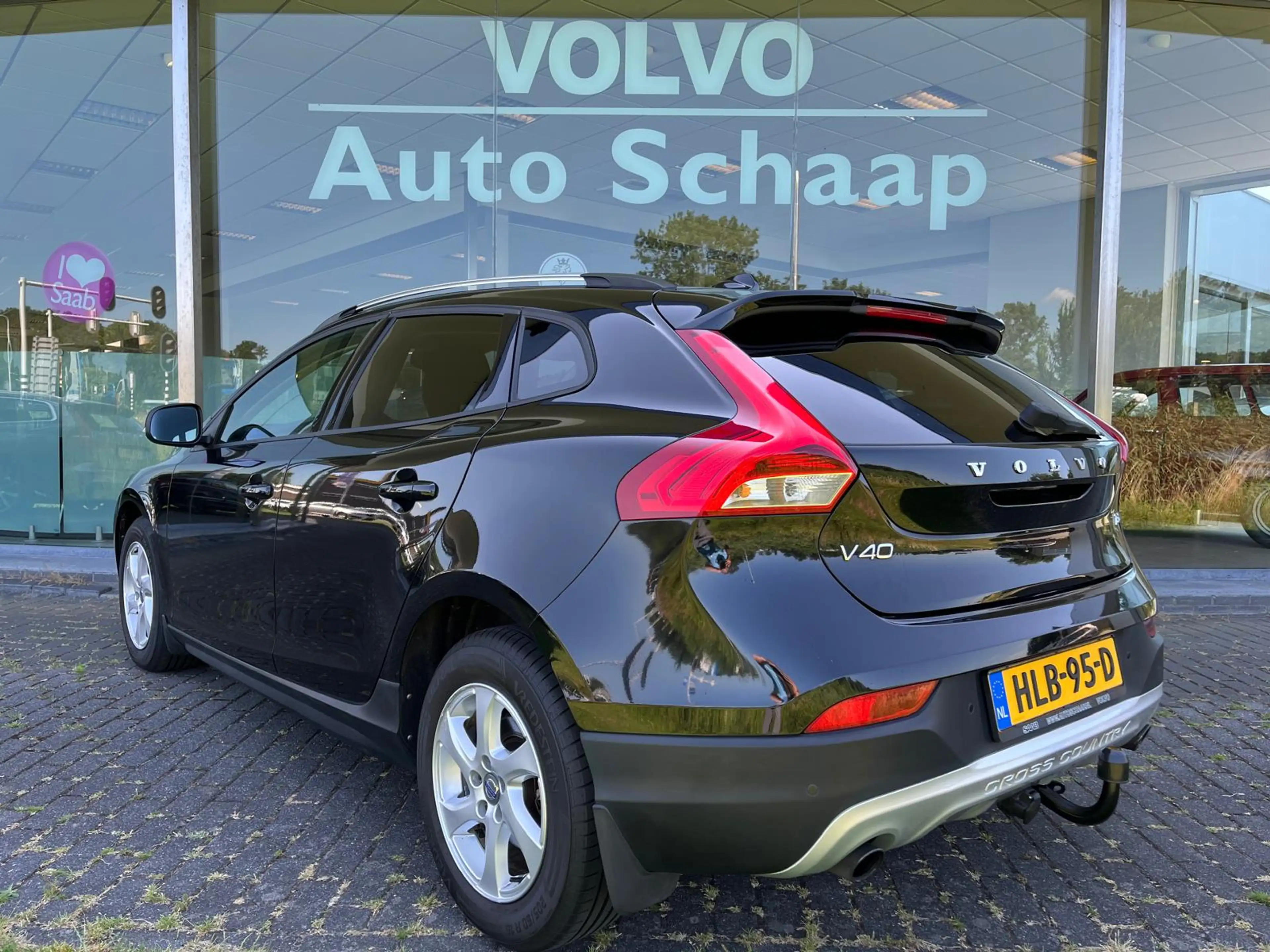 Volvo V40 Cross Country 2.0 T3 Momentum | Rijklaar incl 12 mnd Bovag | Dar — photo 3