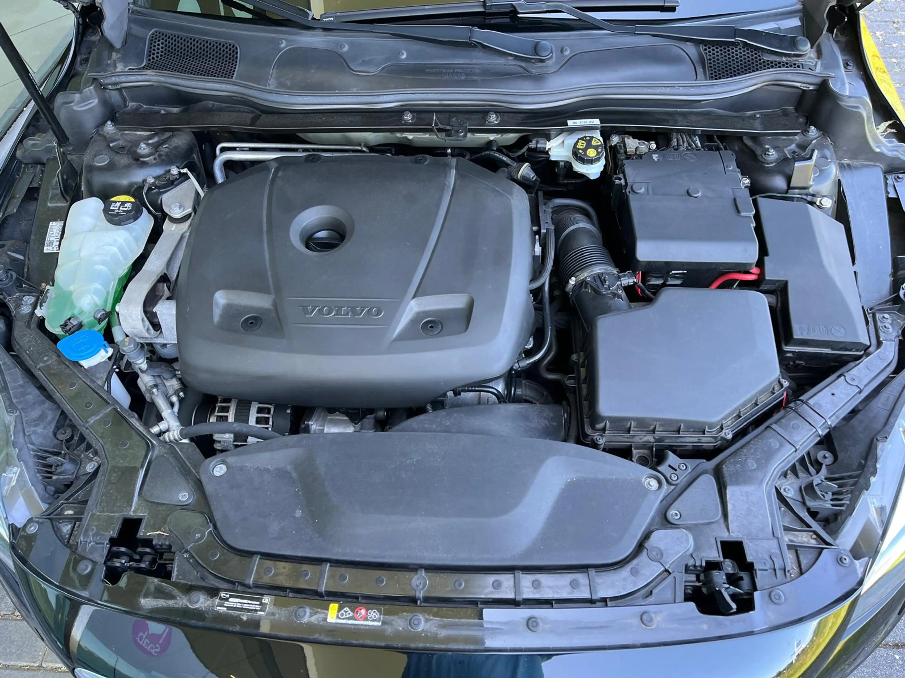 Volvo V40 Cross Country 2.0 T3 Momentum | Rijklaar incl 12 mnd Bovag | Dar — photo 29