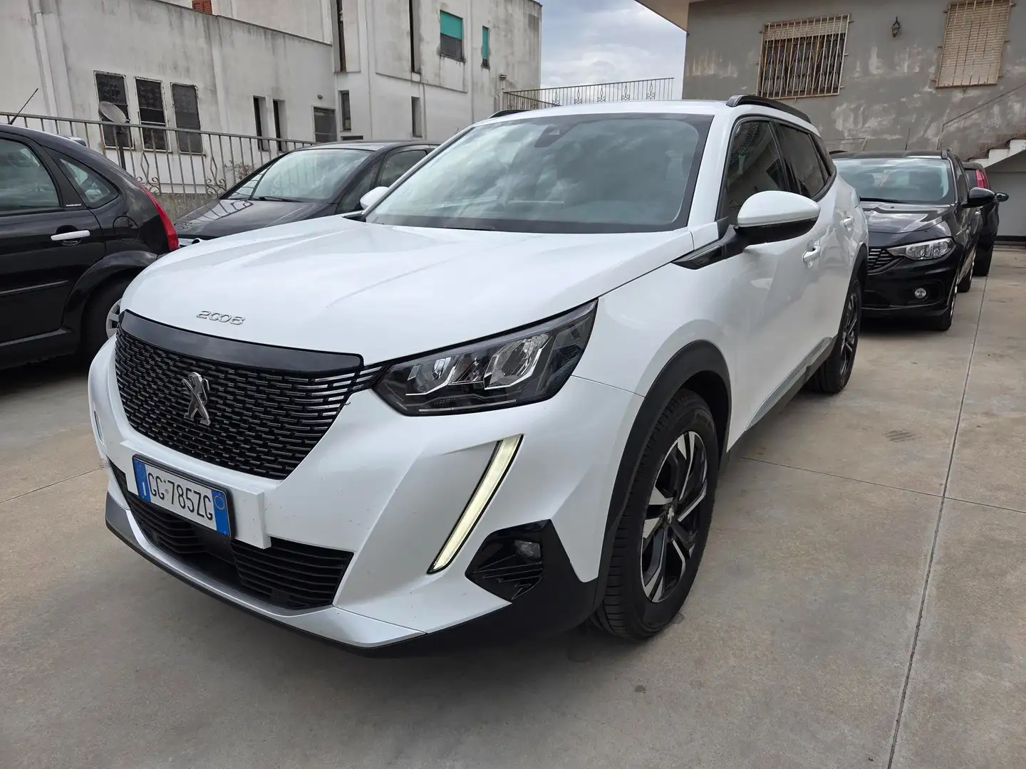 Peugeot 2008 2008 1.5 bluehdi Allure Pack s Bianco - 2