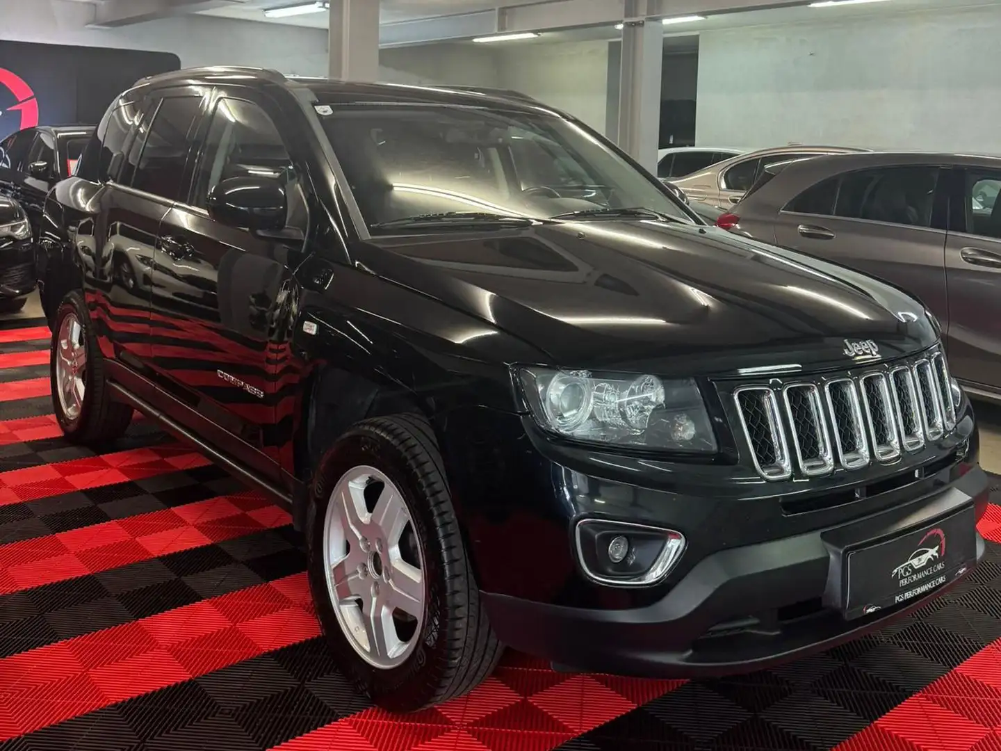 Jeep Compass North 4x4 Zwart - 1