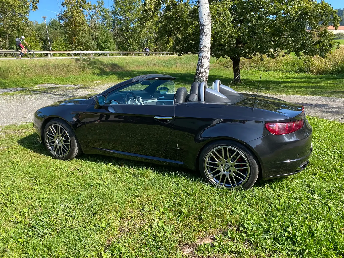 Alfa Romeo Spider Spider 2,2 JTS Exclusive Exclusive Schwarz - 2
