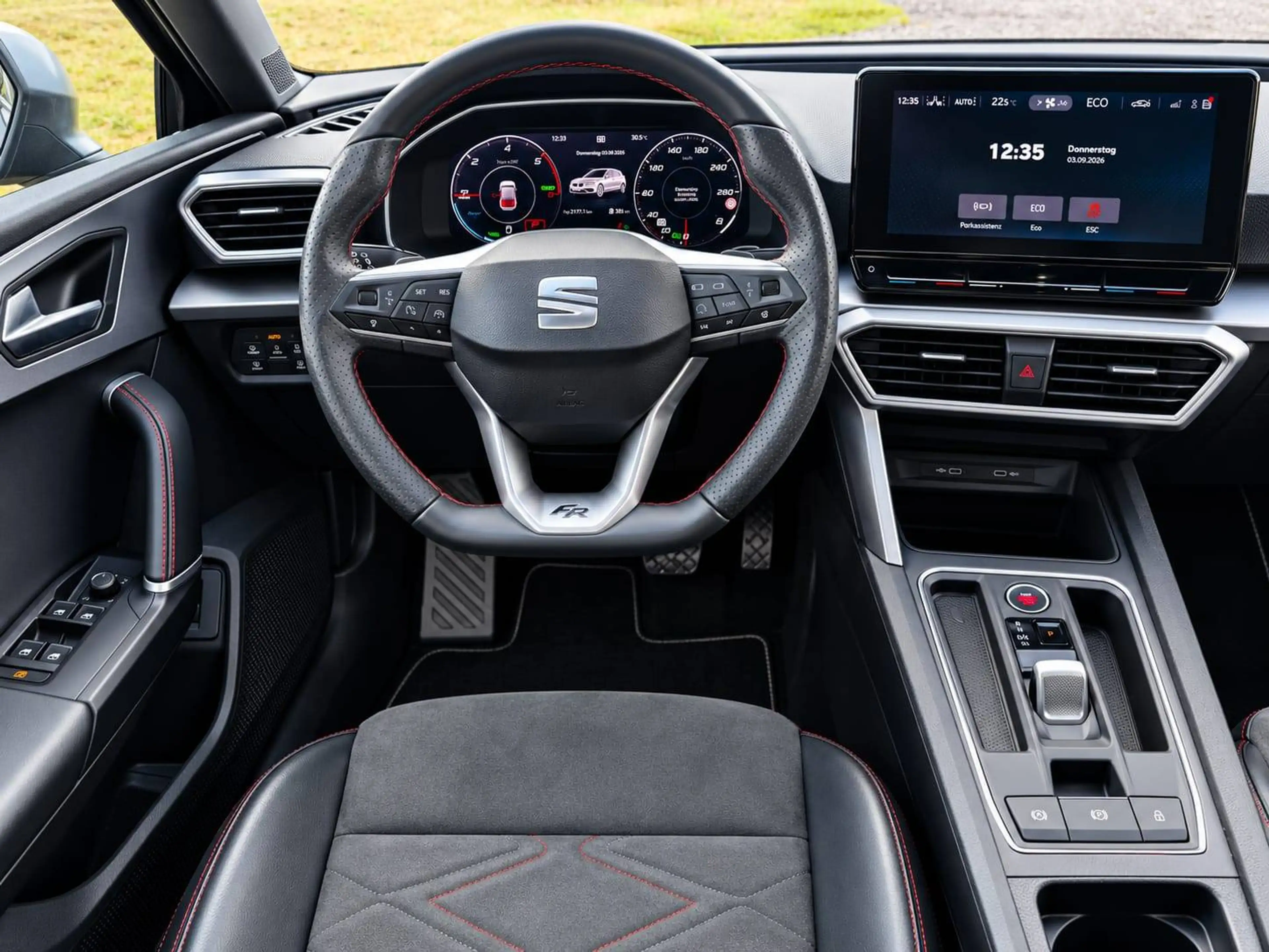 SEAT Leon e-Hybrid FR e-Hybrid — photo 8