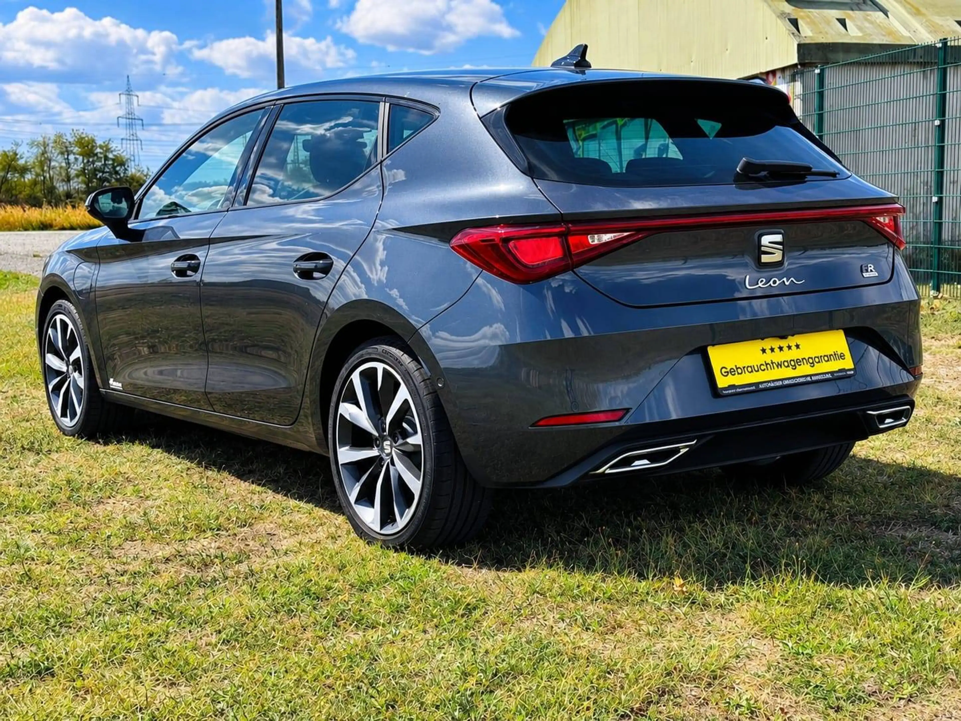 SEAT Leon e-Hybrid FR e-Hybrid — photo 3
