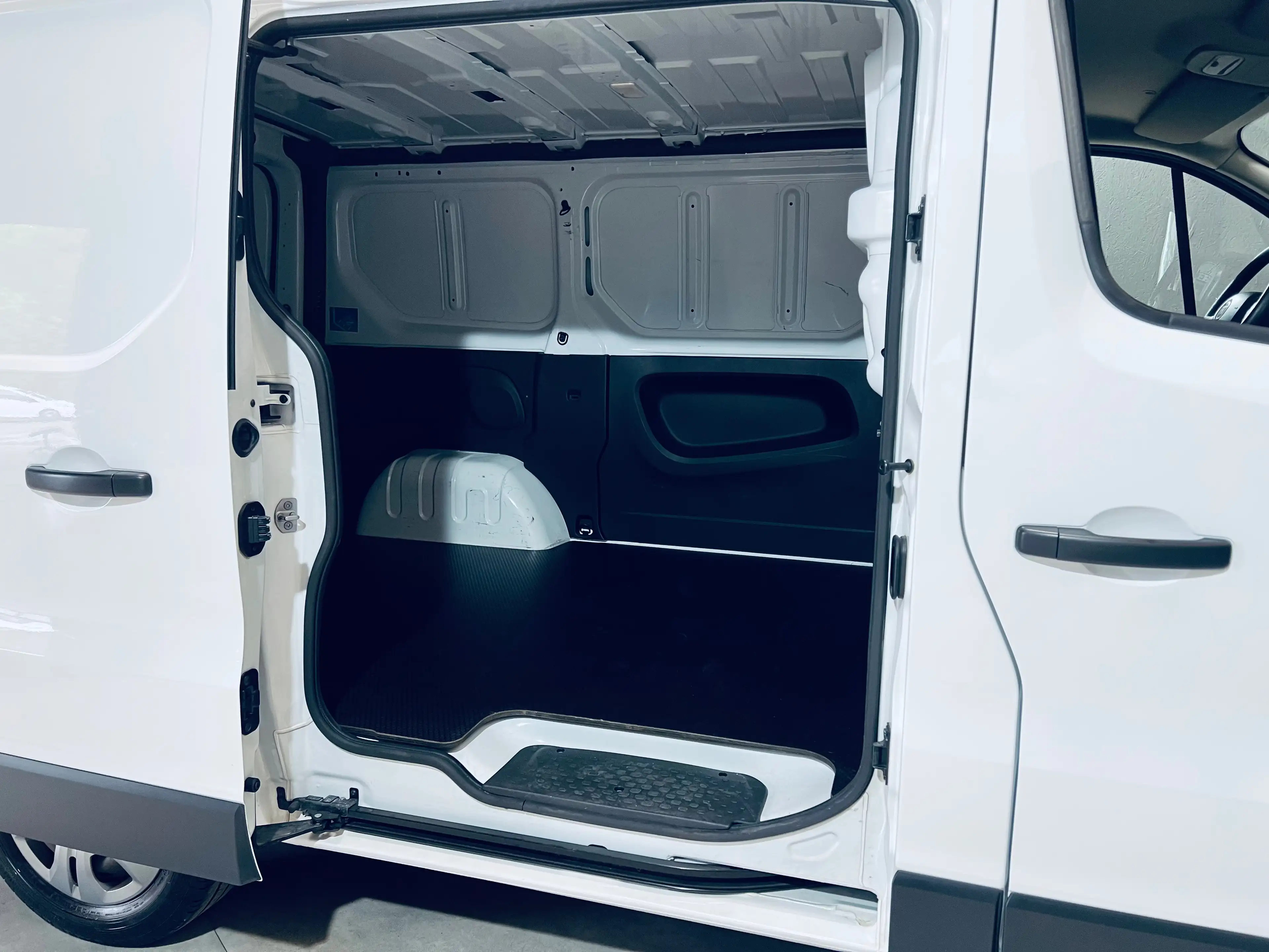Fiat Talento 1.6 Multijet **1èreMAIN**CAMERA**3Places**CRUISE** — photo 9