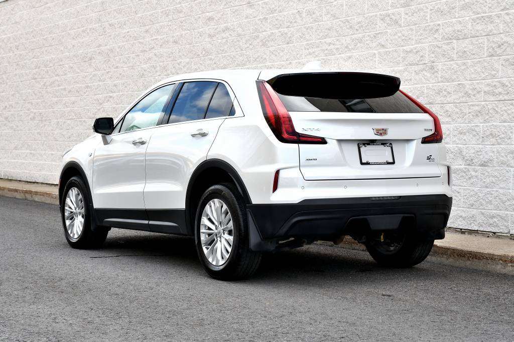 2024 Cadillac XT4