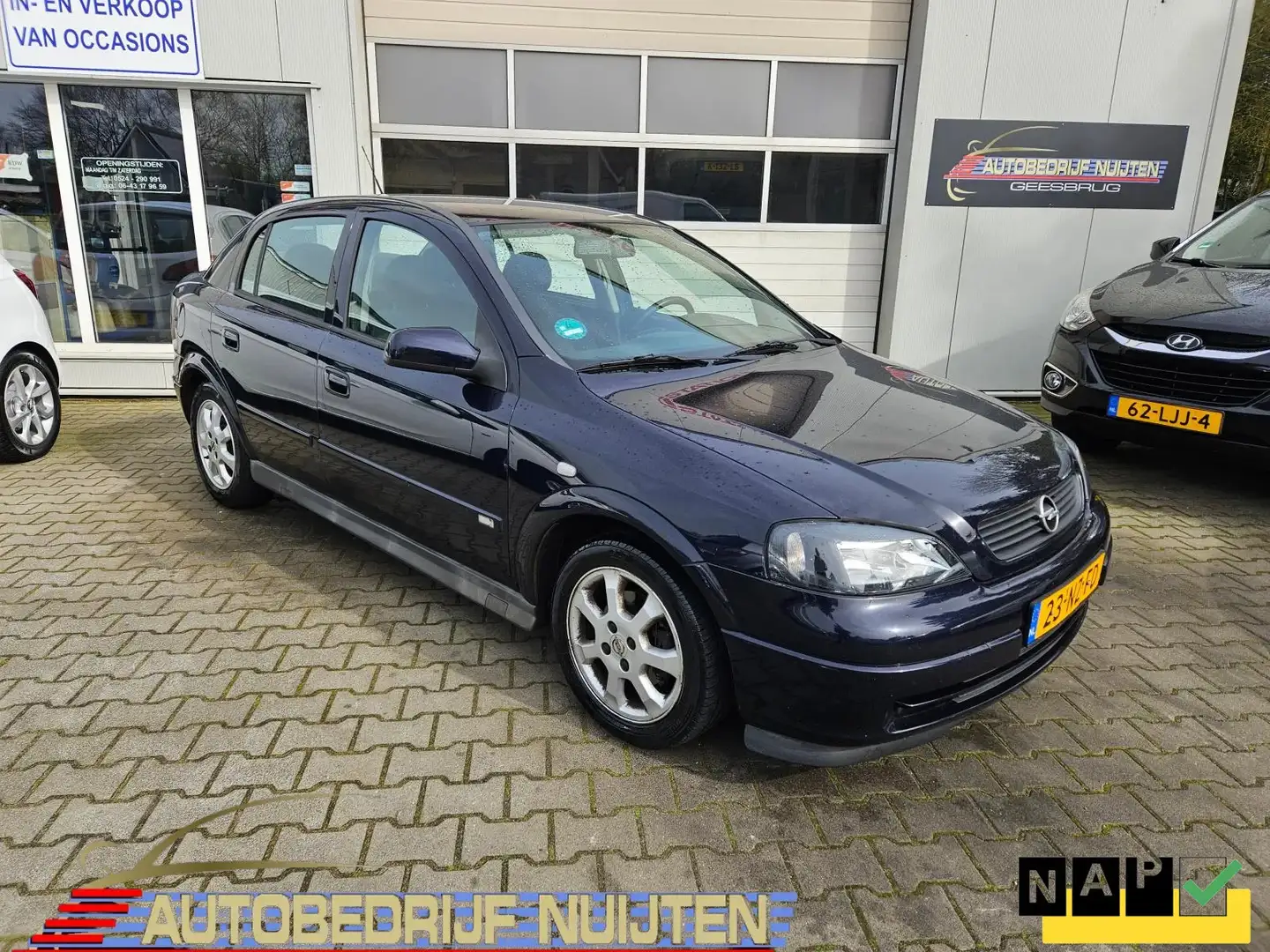 Opel Astra 1.6 Njoy Blauw - 1