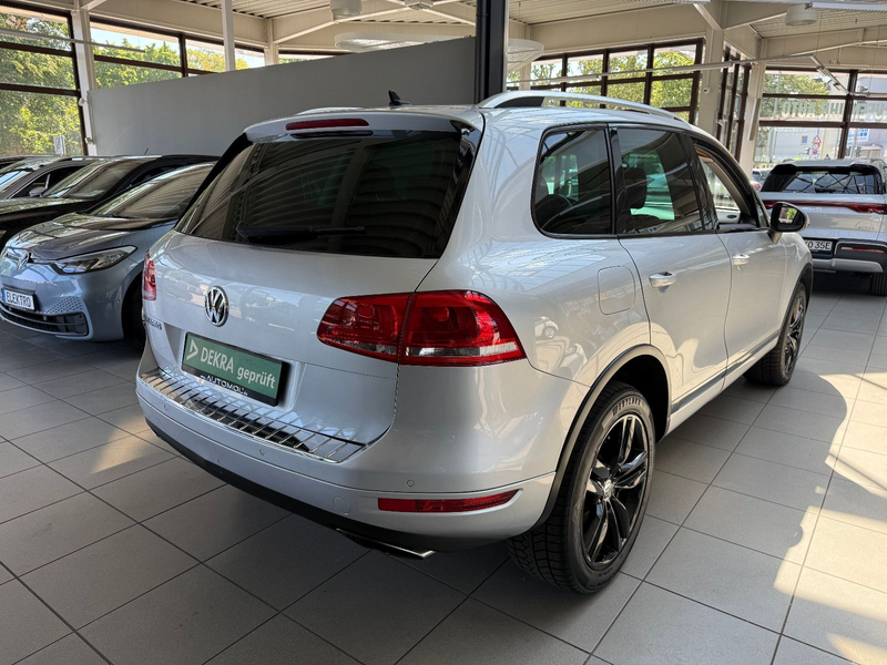 Volkswagen Touareg R Line V6 TDI BMT*Automatik*Panorama* — photo 4