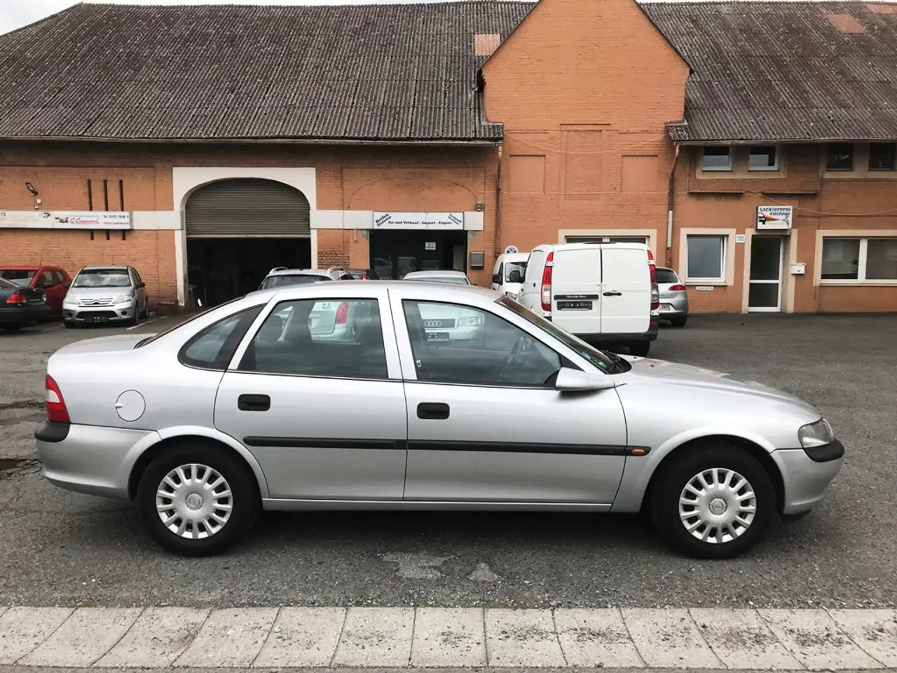 Opel Vectra B 1.8/Automatik/ZR Neu/SH/Klima/Tüv 10/2027, foto 8
