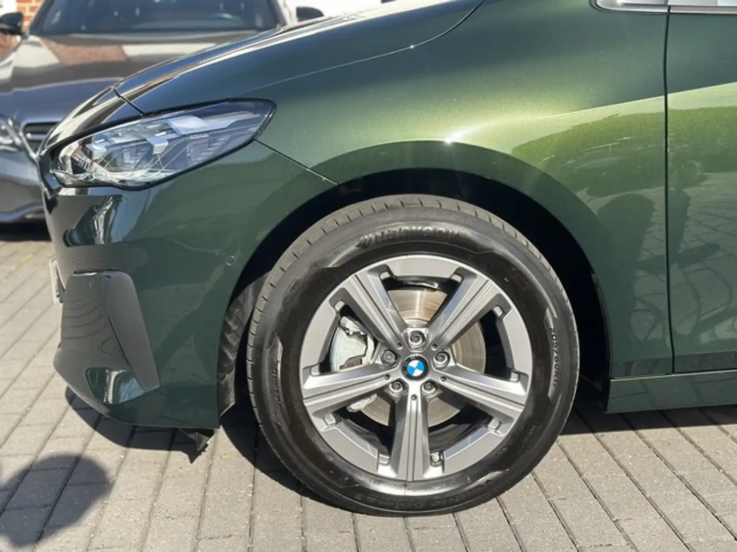 BMW 218 Active Tourer PANO ACC HARMAN & KARDON R.CAM Verde - 2