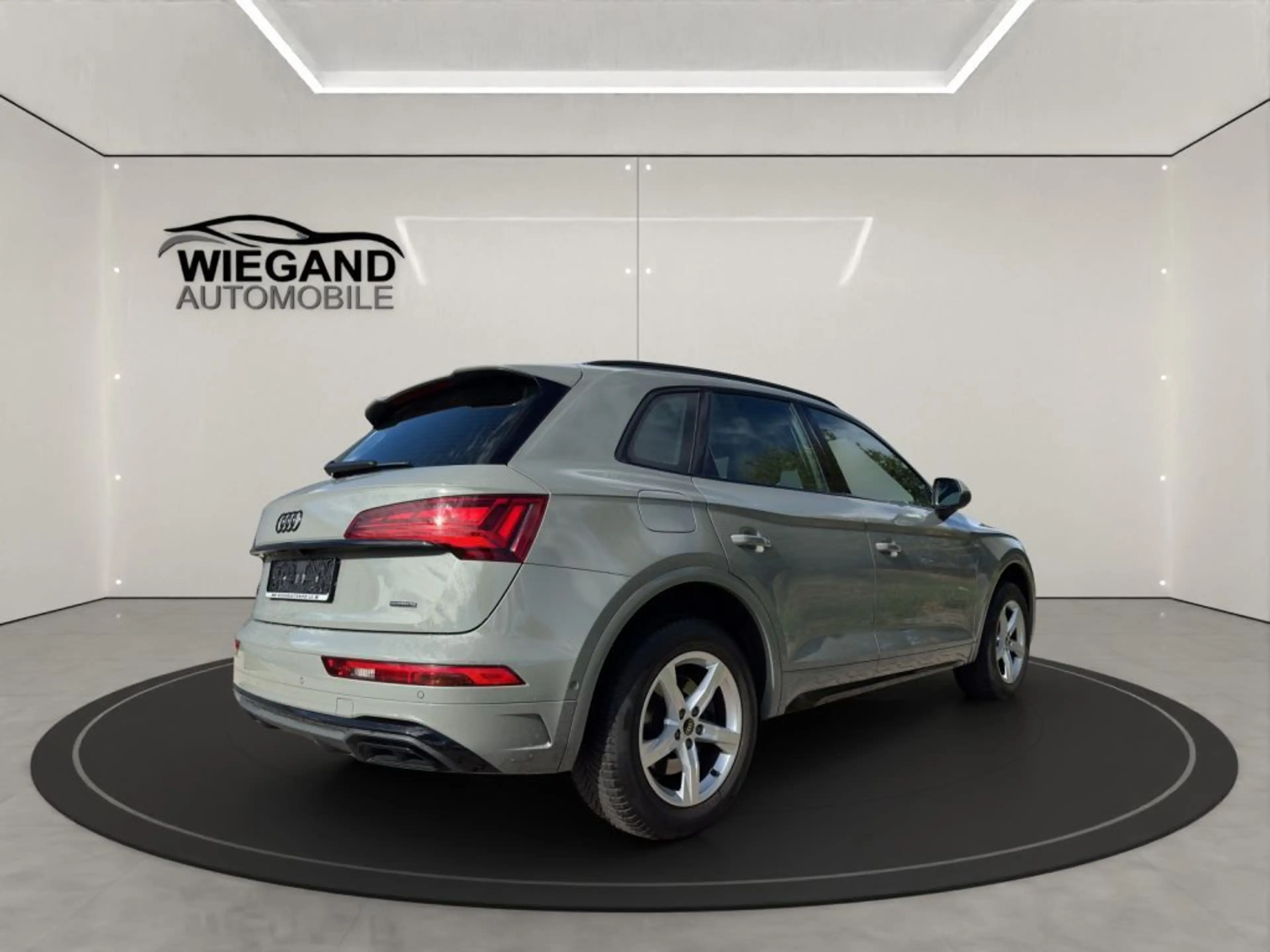 Audi Q5 40 TDI quattro S tronic S line+StHZ+PANO+AHK+ — photo 5