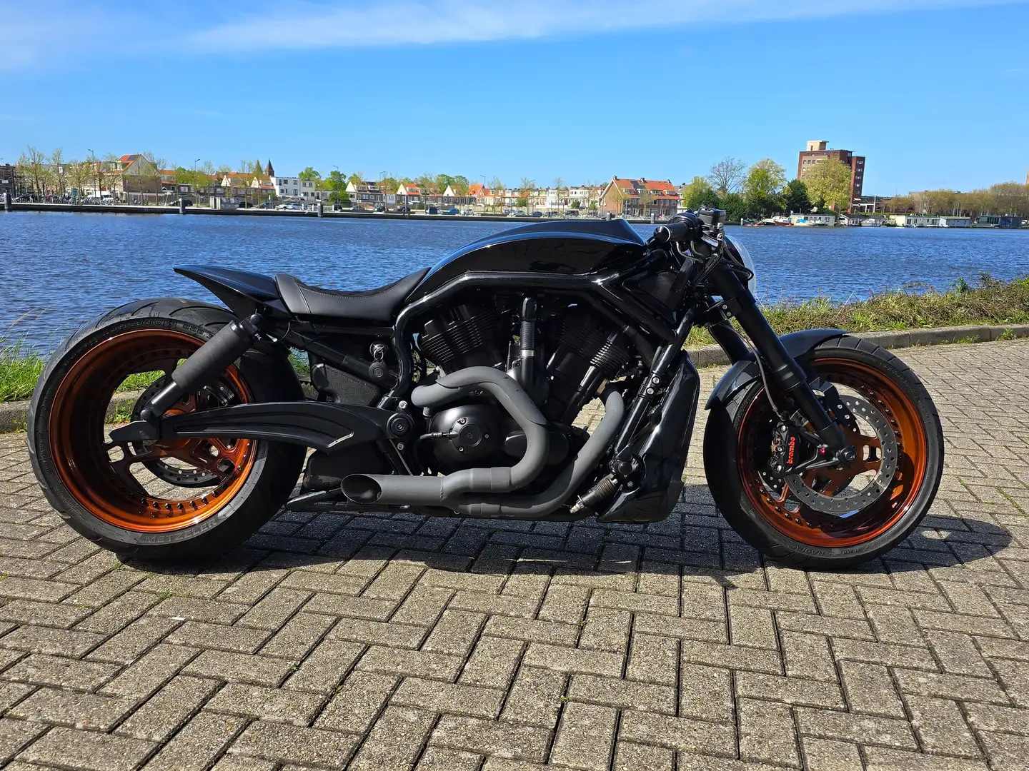 Harley-Davidson VRSC V-Rod Custom Zwart - 2