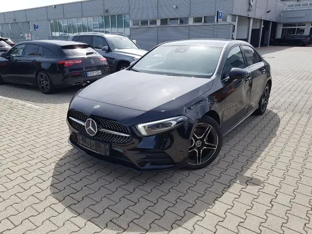 Mercedes-Benz A 250 e * AMG * LED * Widescreen *