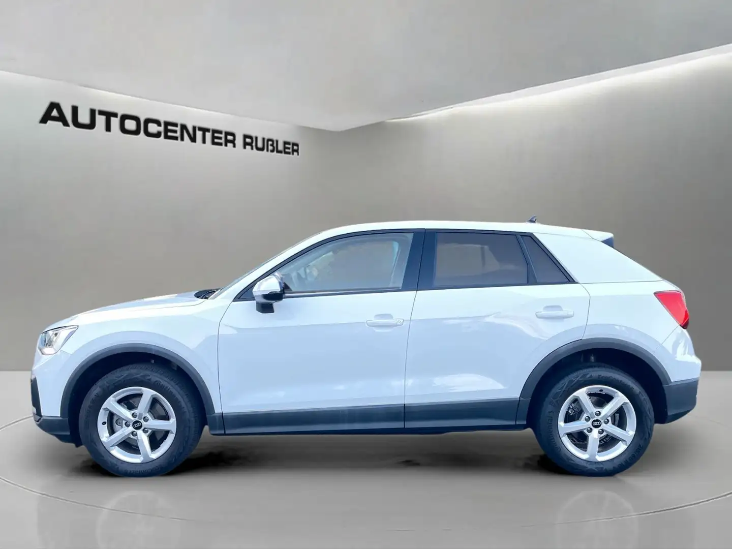 Audi Q2 35 TFSI, Navigation Weiß - 2