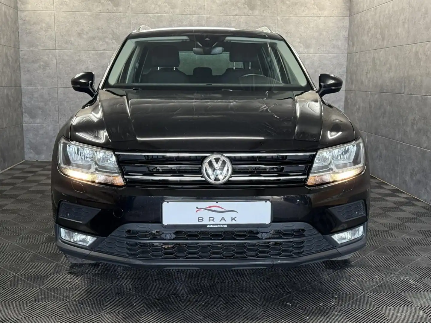 Volkswagen Tiguan 2.0 TDI Sound DSG*Navi*ACC*SHZ*AHK* Noir - 2