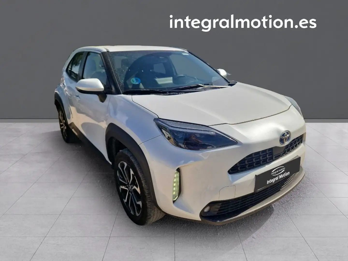Toyota Yaris Cross 1.5 120H Active Tech Blanco - 2