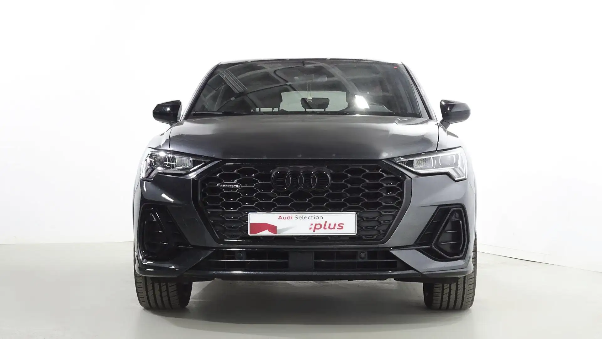 Audi Q3 Sportback 35 TDI Black line quattro S tronic Gris - 2
