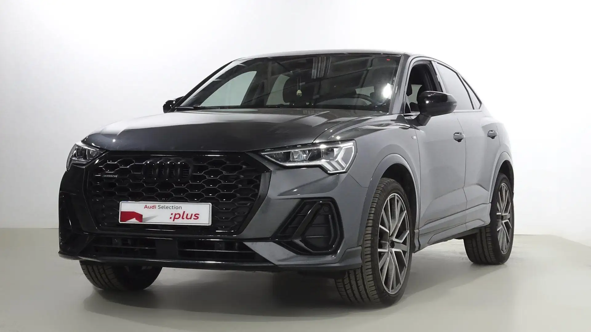 Audi Q3 Sportback 35 TDI Black line quattro S tronic Gris - 1