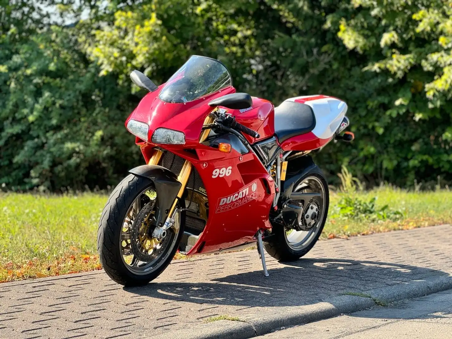 Ducati 996 Rosso - 1