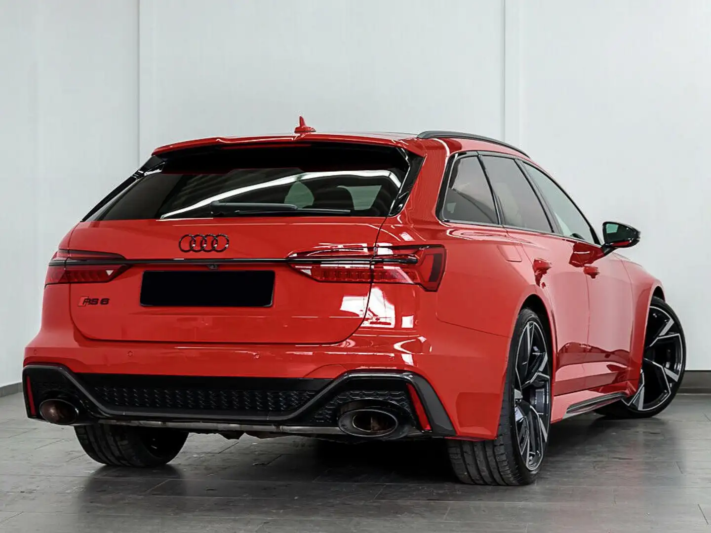 Audi RS6 Avant 4.0 TFSI V8 quattro tiptronic (21/22) Rouge - 2