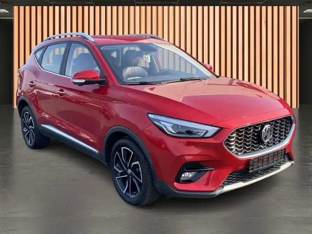 MG ZS view 3