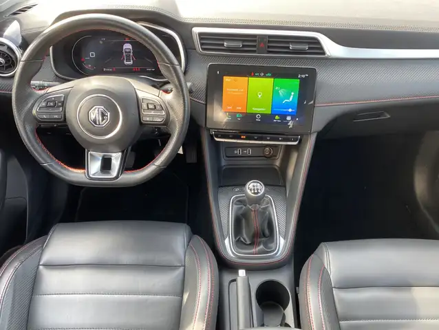MG ZS view 12