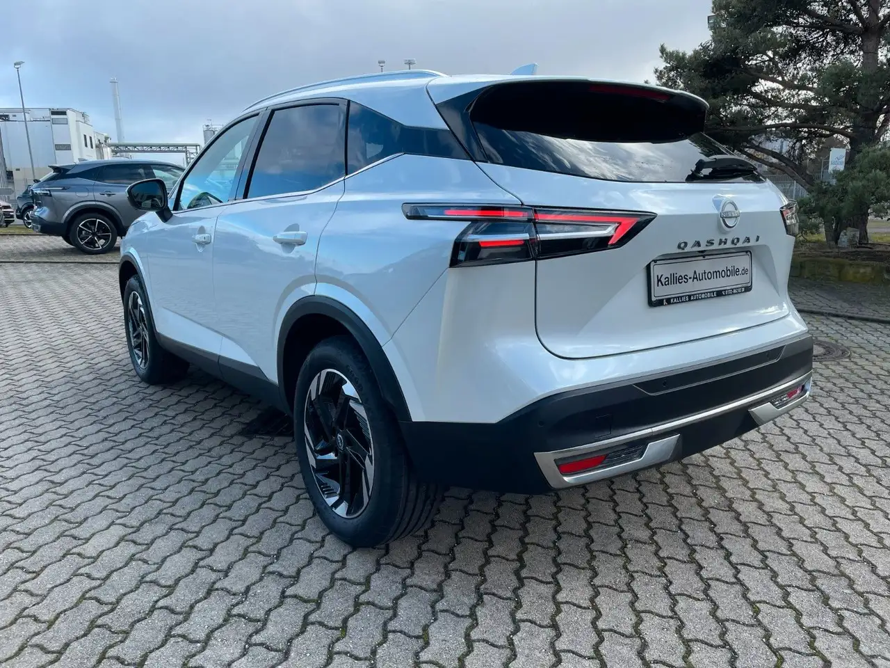 Nissan Qashqai 1.3 DIG-T MHEV AT N-Connecta WINTERPAKET 4