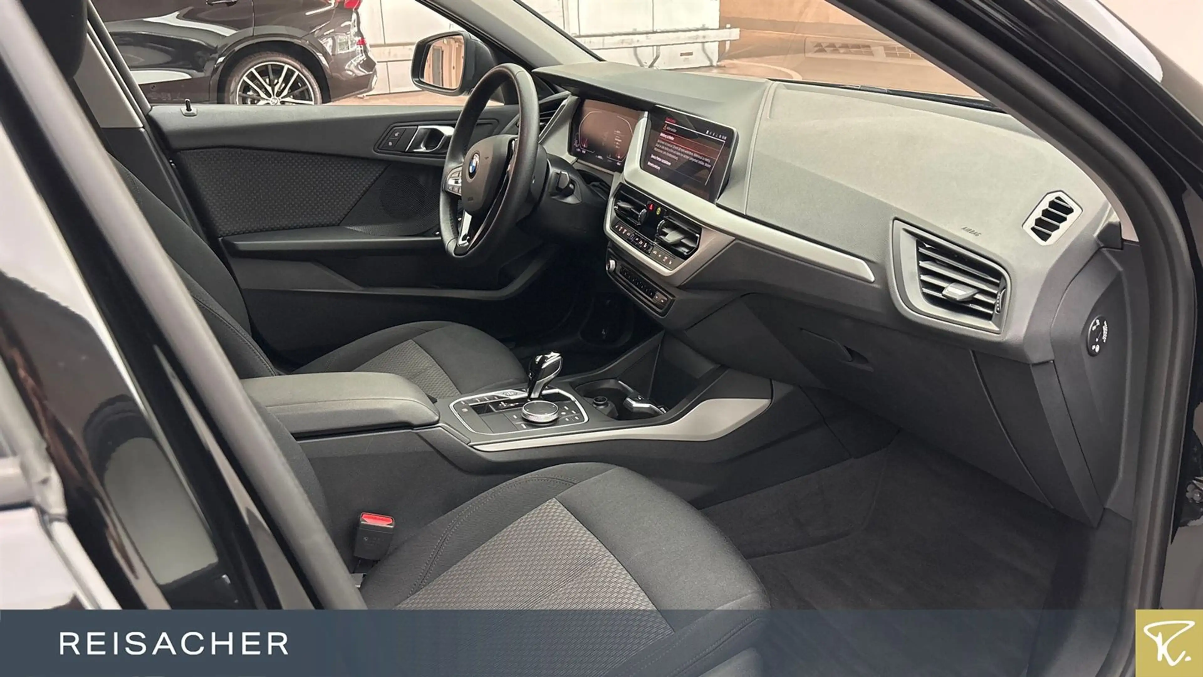 BMW 118 i Aut. Modell Advantage,LCProf,LED,PDC, — photo 13