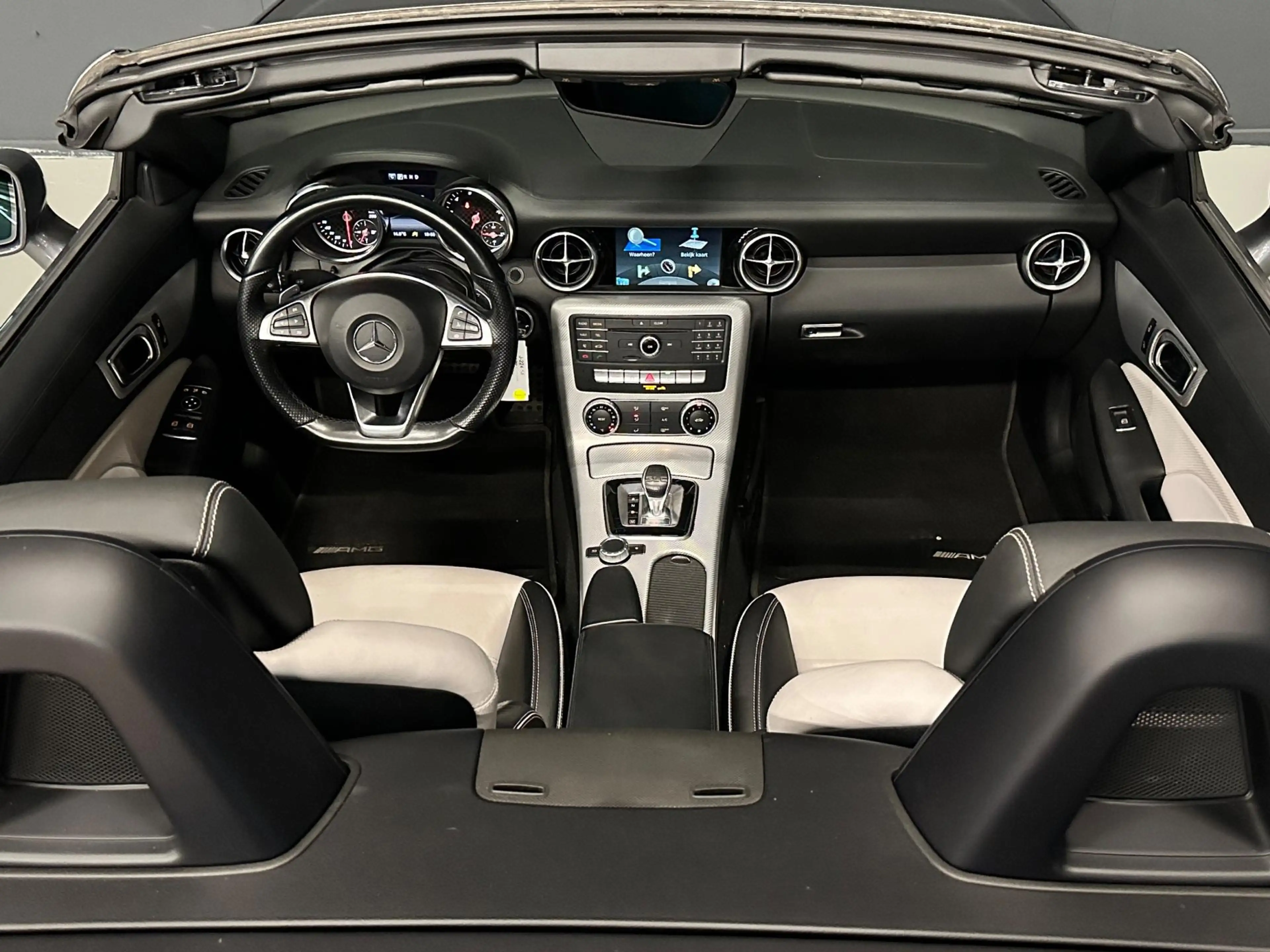 Mercedes-Benz SLC 200 RedArt Edition AMG AUTOMAAT LEDER/CAMERA/PDC/NAVI — photo 8