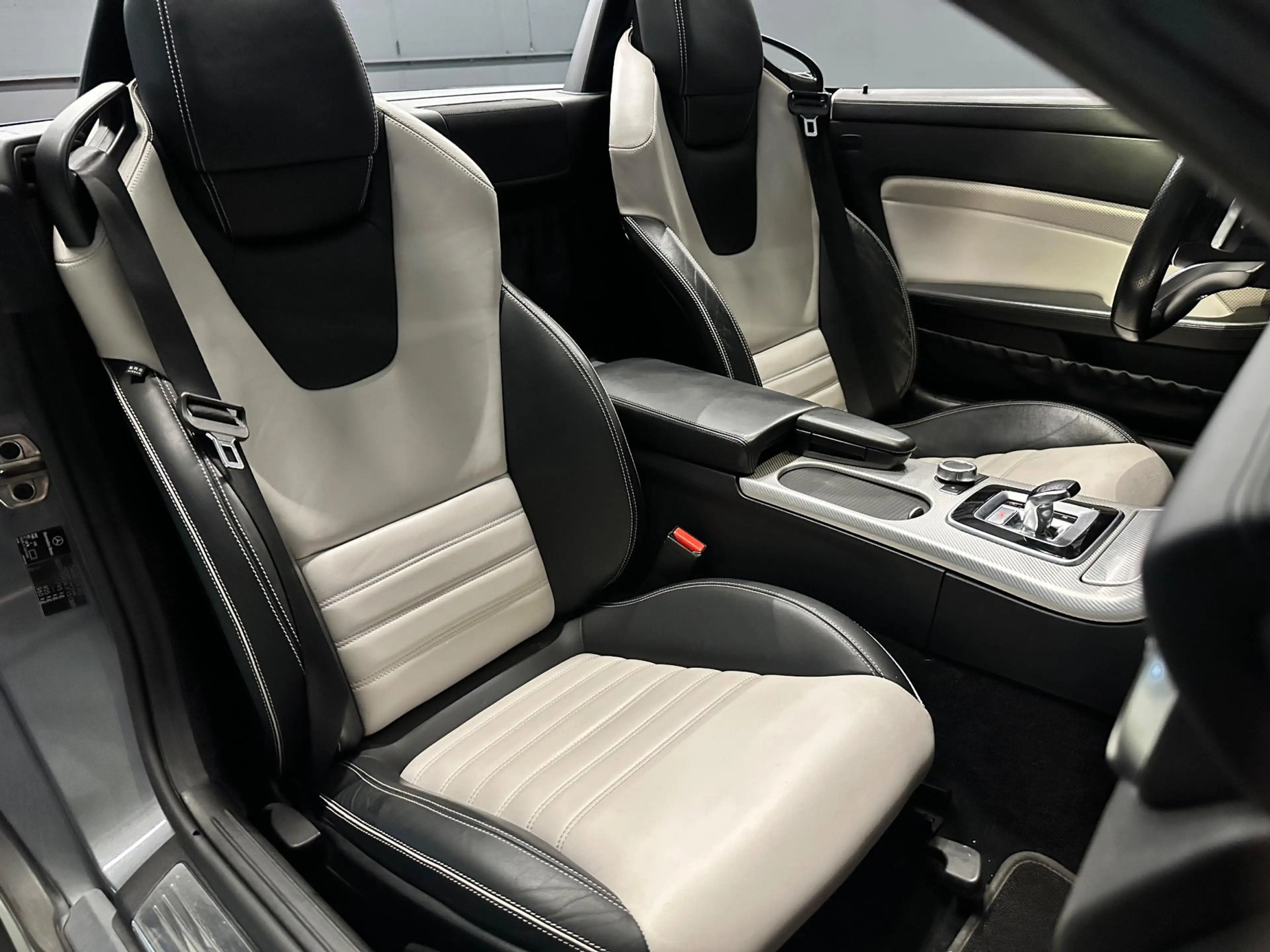 Mercedes-Benz SLC 200 RedArt Edition AMG AUTOMAAT LEDER/CAMERA/PDC/NAVI — photo 11