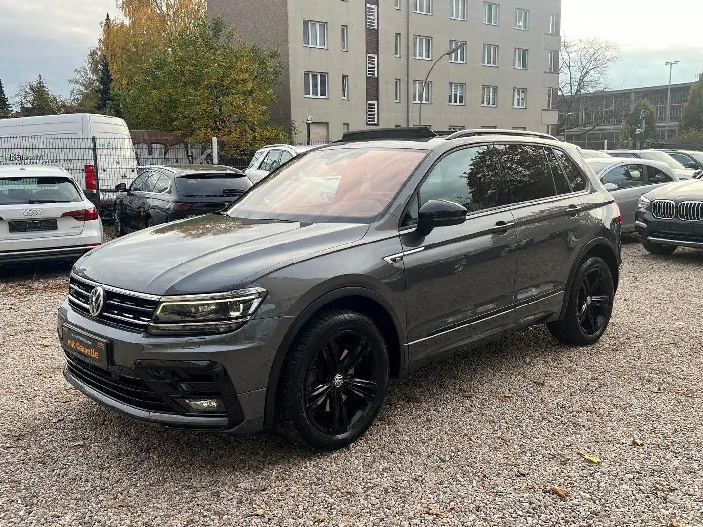 Volkswagen Tiguan 4M R Line BlackLine Top Ausstattung Grau - 1