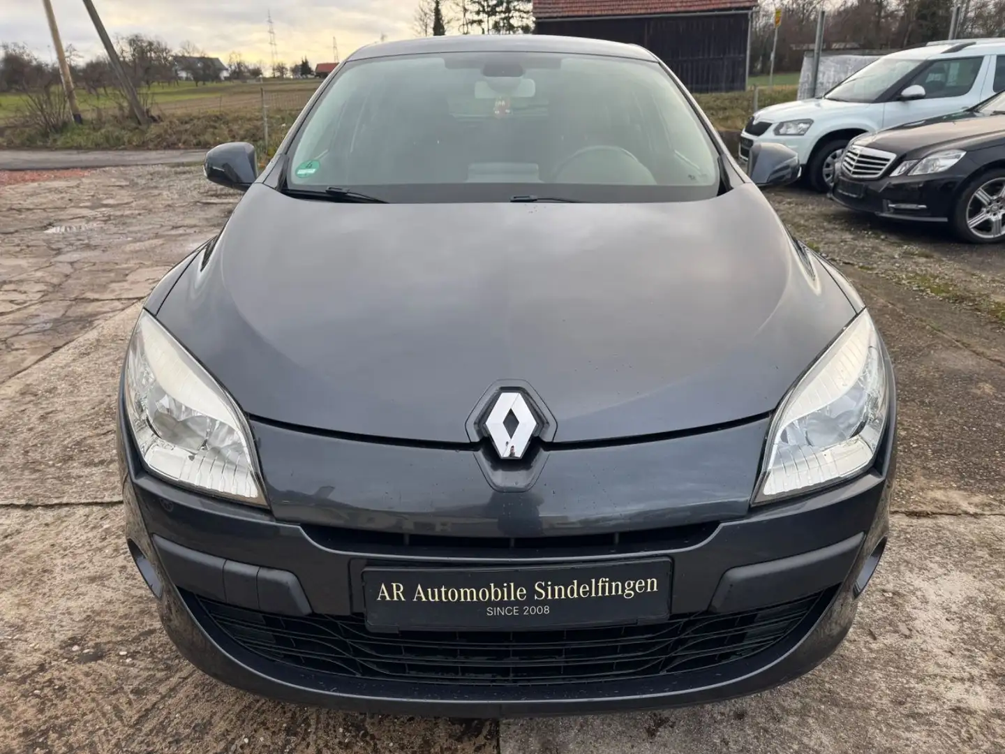 Renault Megane III Lim. 5-trg. Dynamique*AUT*NAVI* Grau - 2