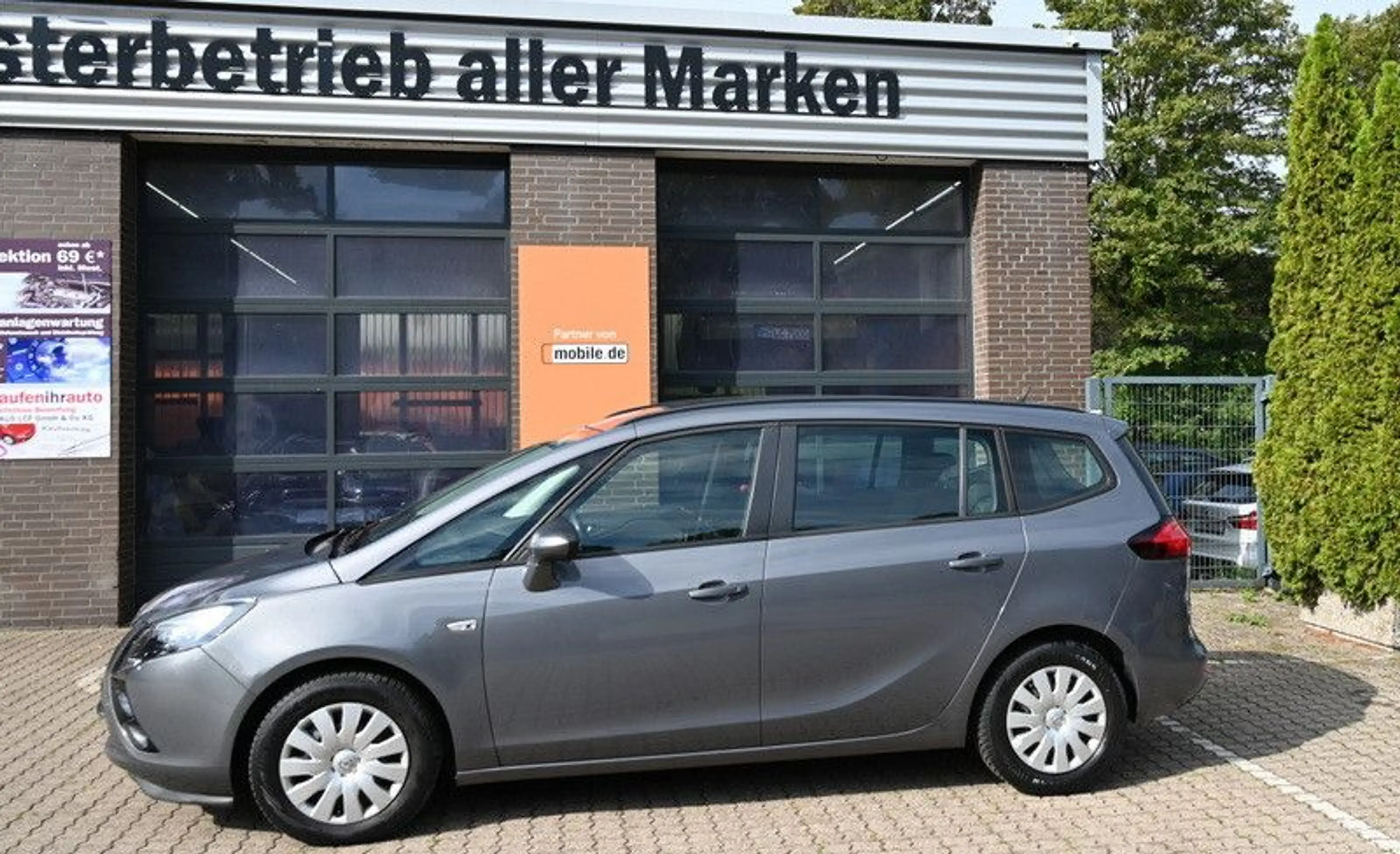 Opel Zafira C Tourer 1.6 CDTI Edition 1Hd Standhz PDC — photo 3