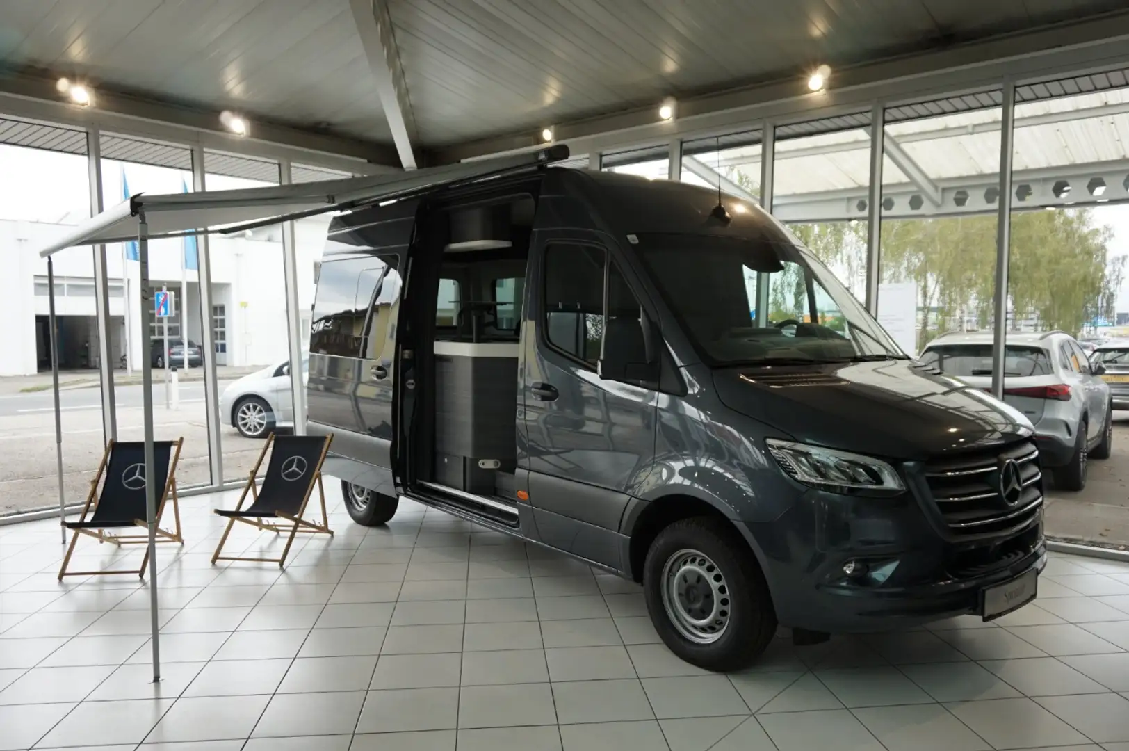 Mercedes-Benz Sprinter 319CDI Innova Roadtrip365 Stdhzg,Aut,Led Grau - 1