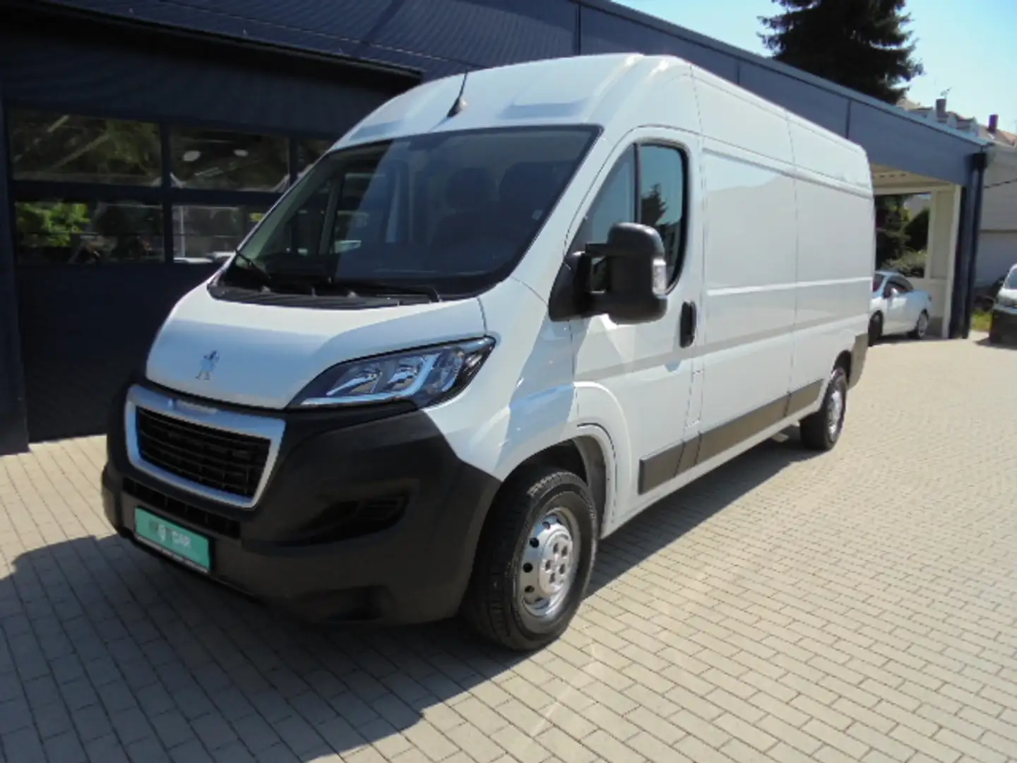 Peugeot Boxer KW L3H2 335 BlueHDI 140 Premium Avantage Weiß - 1
