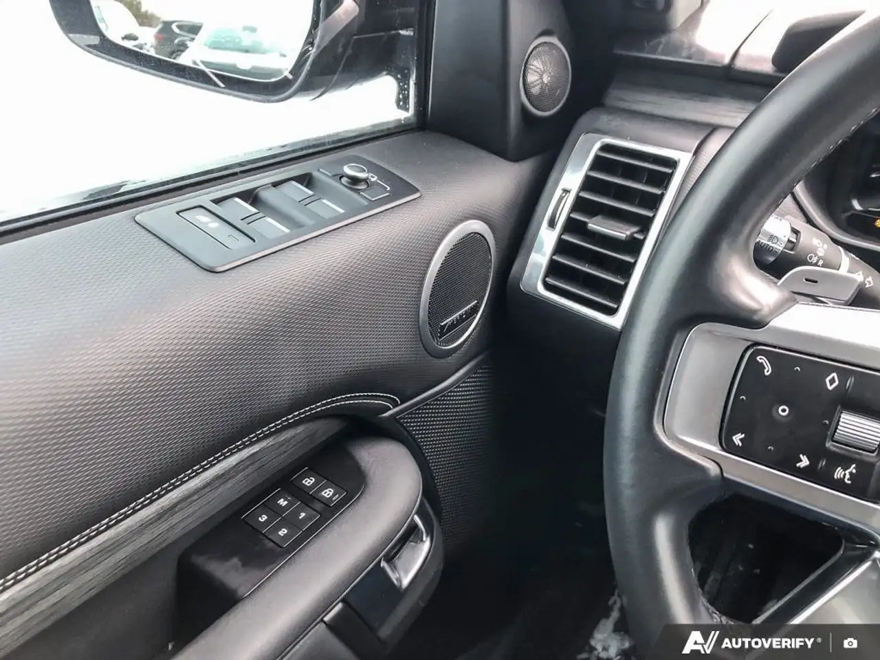 Land Rover Discovery снимка Land Rover Discovery