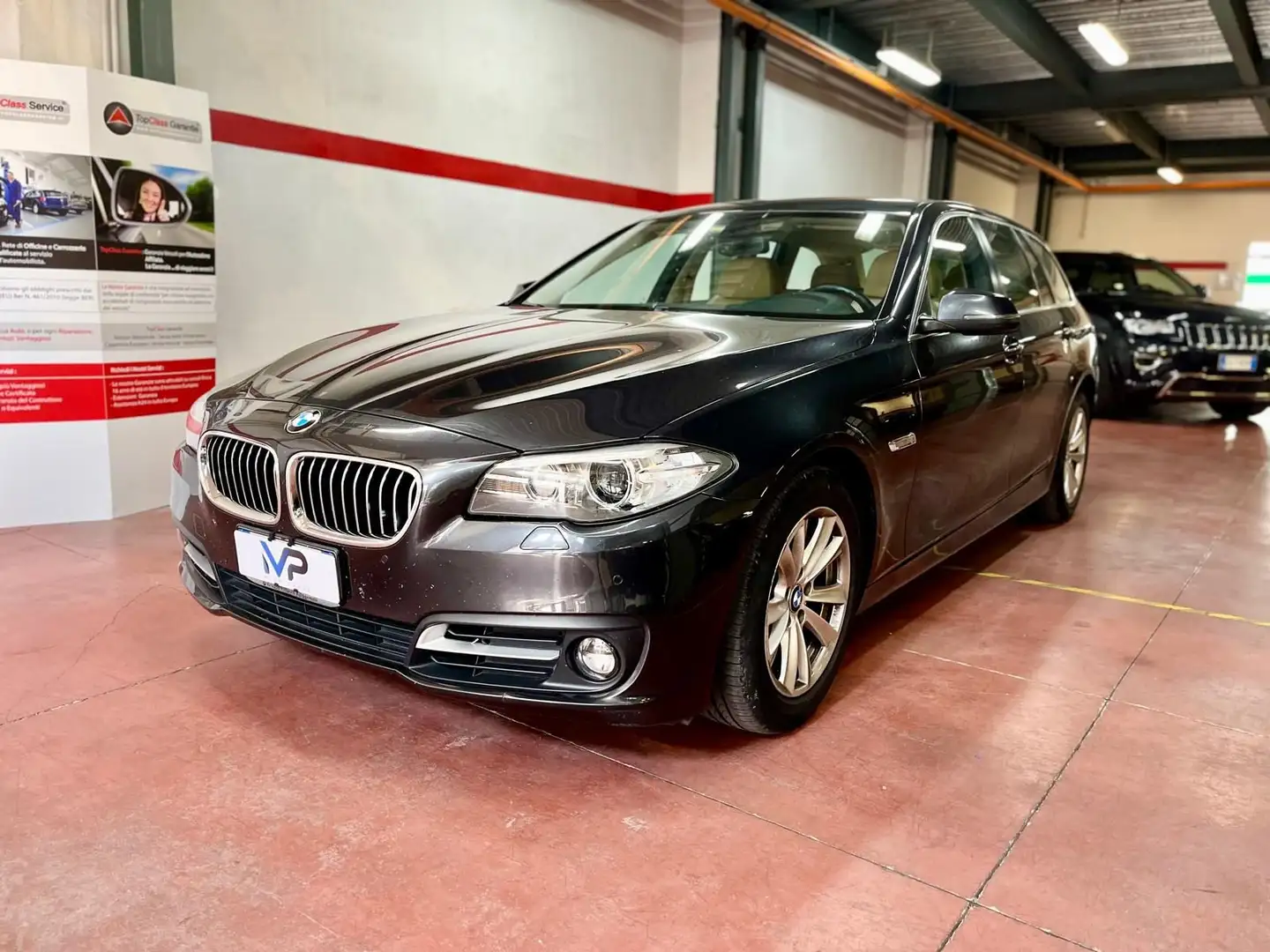 BMW 525 525d xDrive Touring Business aut. - 1