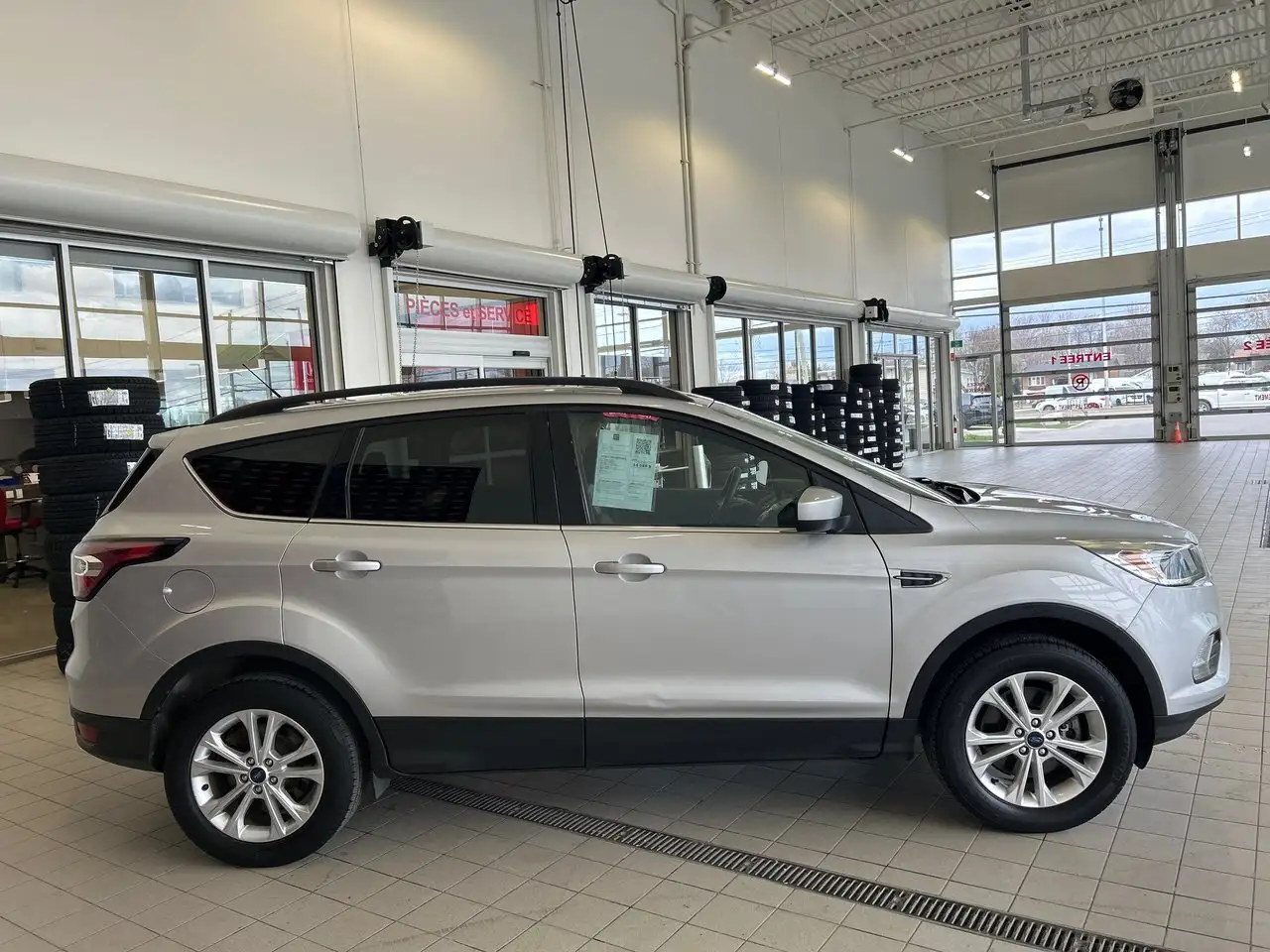 Ford Escape снимка Ford Escape