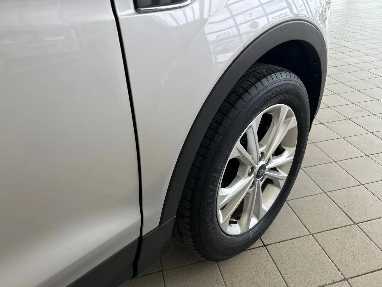 Ford Escape снимка Ford Escape
