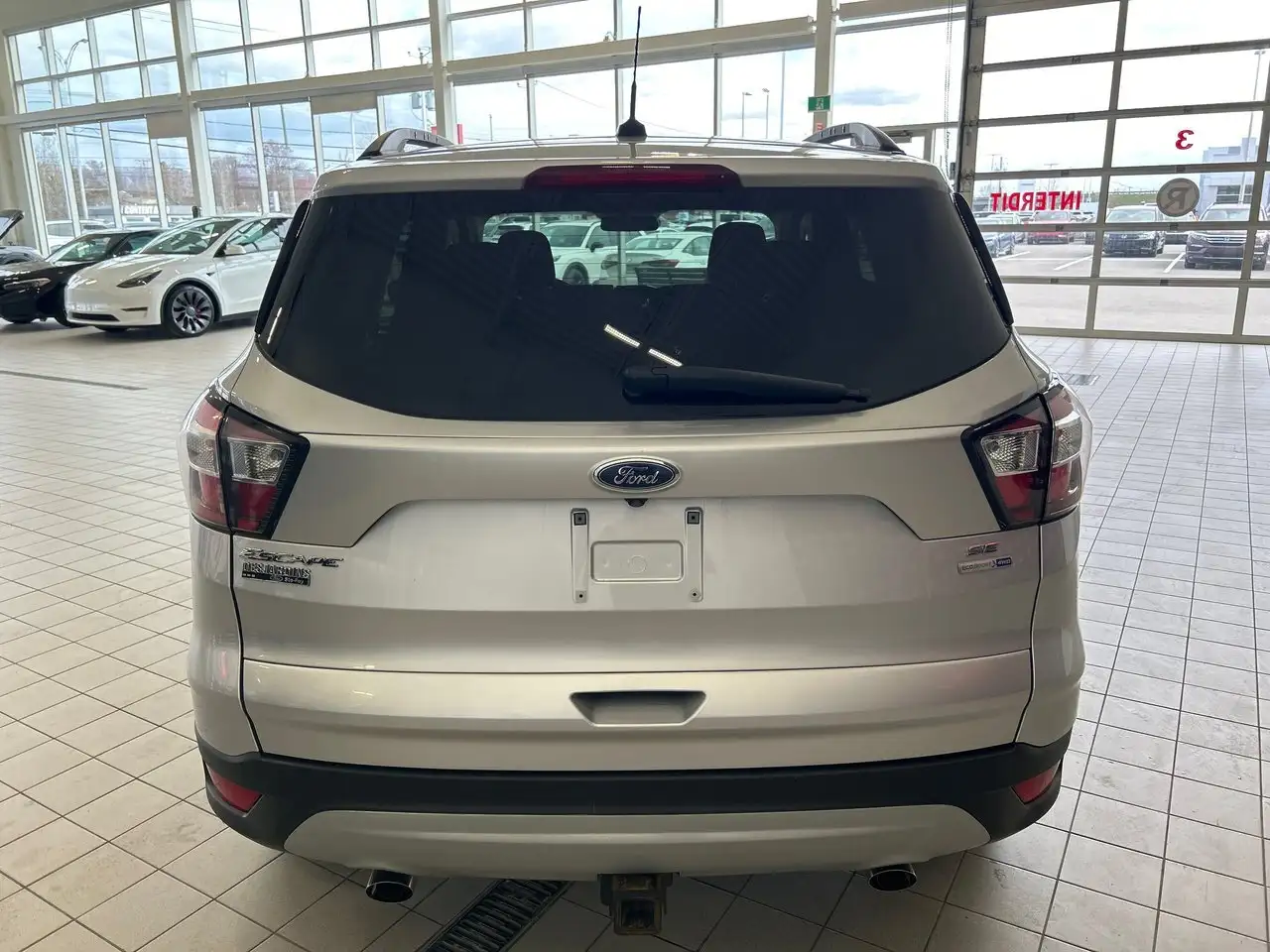 Ford Escape снимка Ford Escape