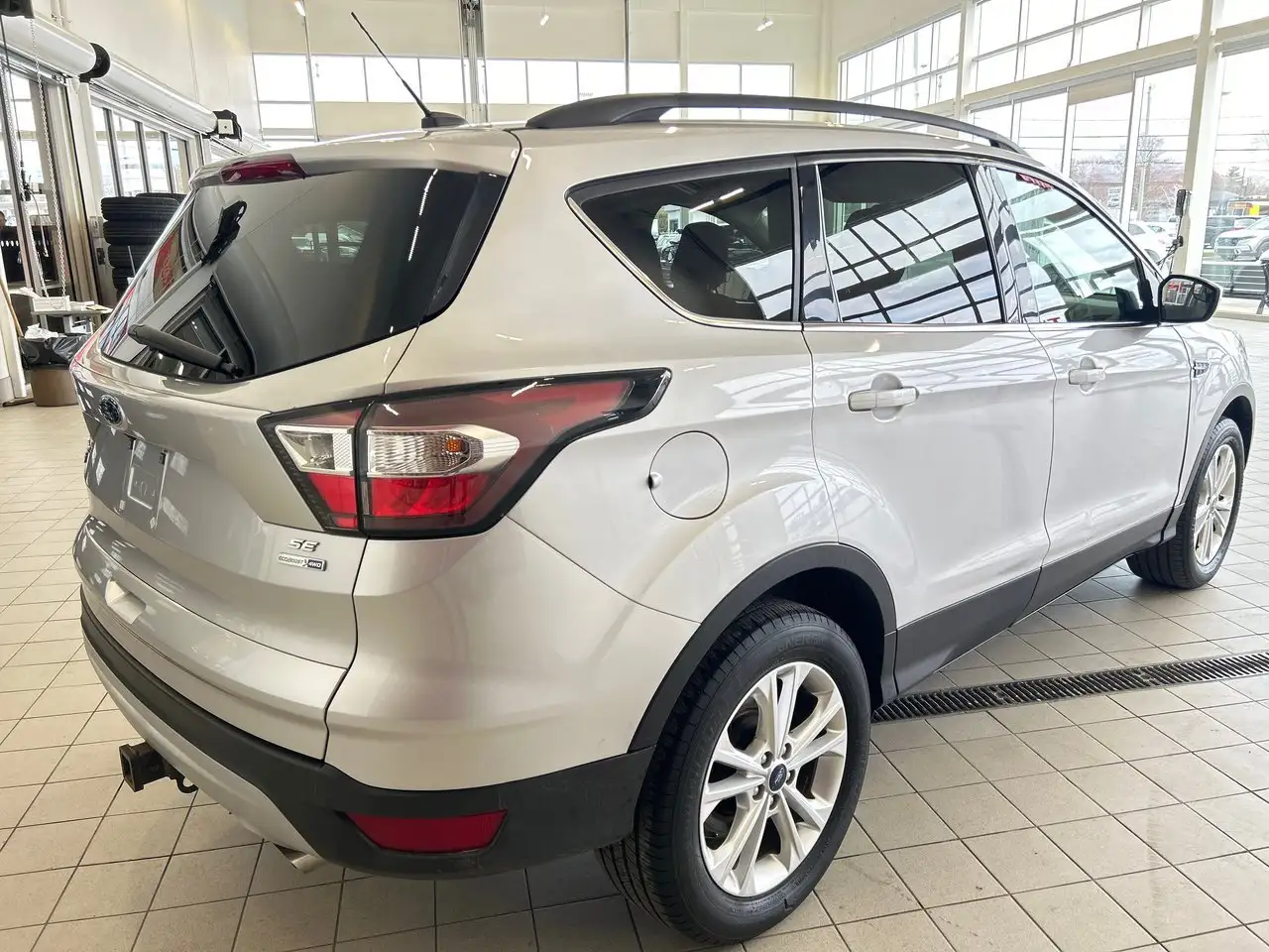 Ford Escape снимка Ford Escape