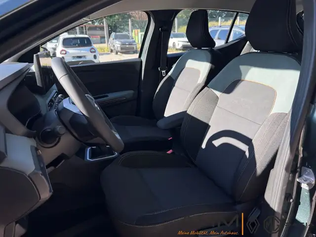 Dacia Sandero view 11
